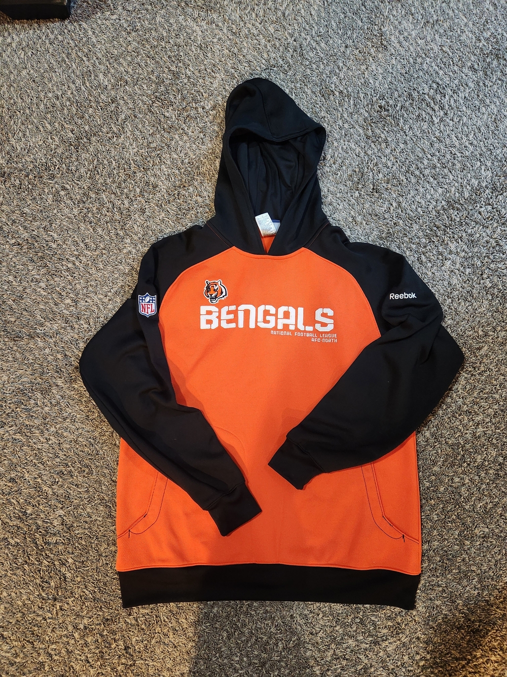 Vintage Reebok Cincinnati Bengals Black and Orange Hoodie Men Medium